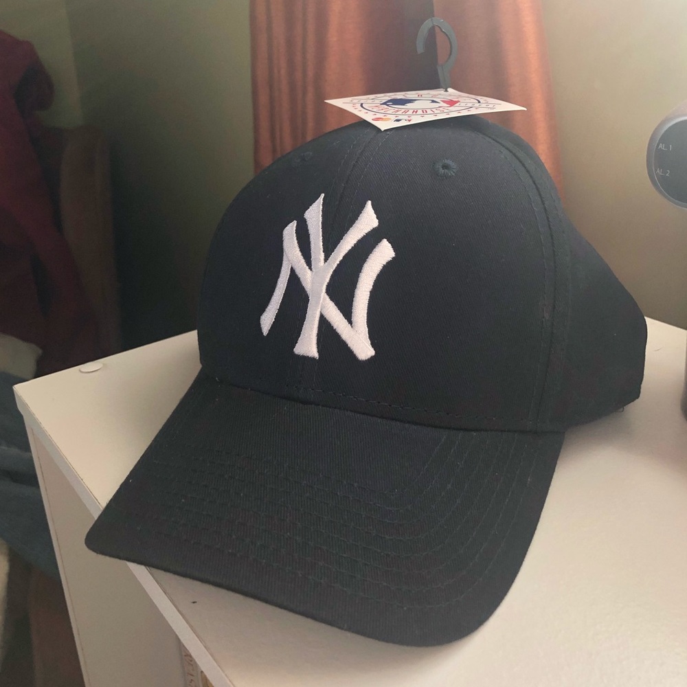Official NY Yankees baseball cap brand new